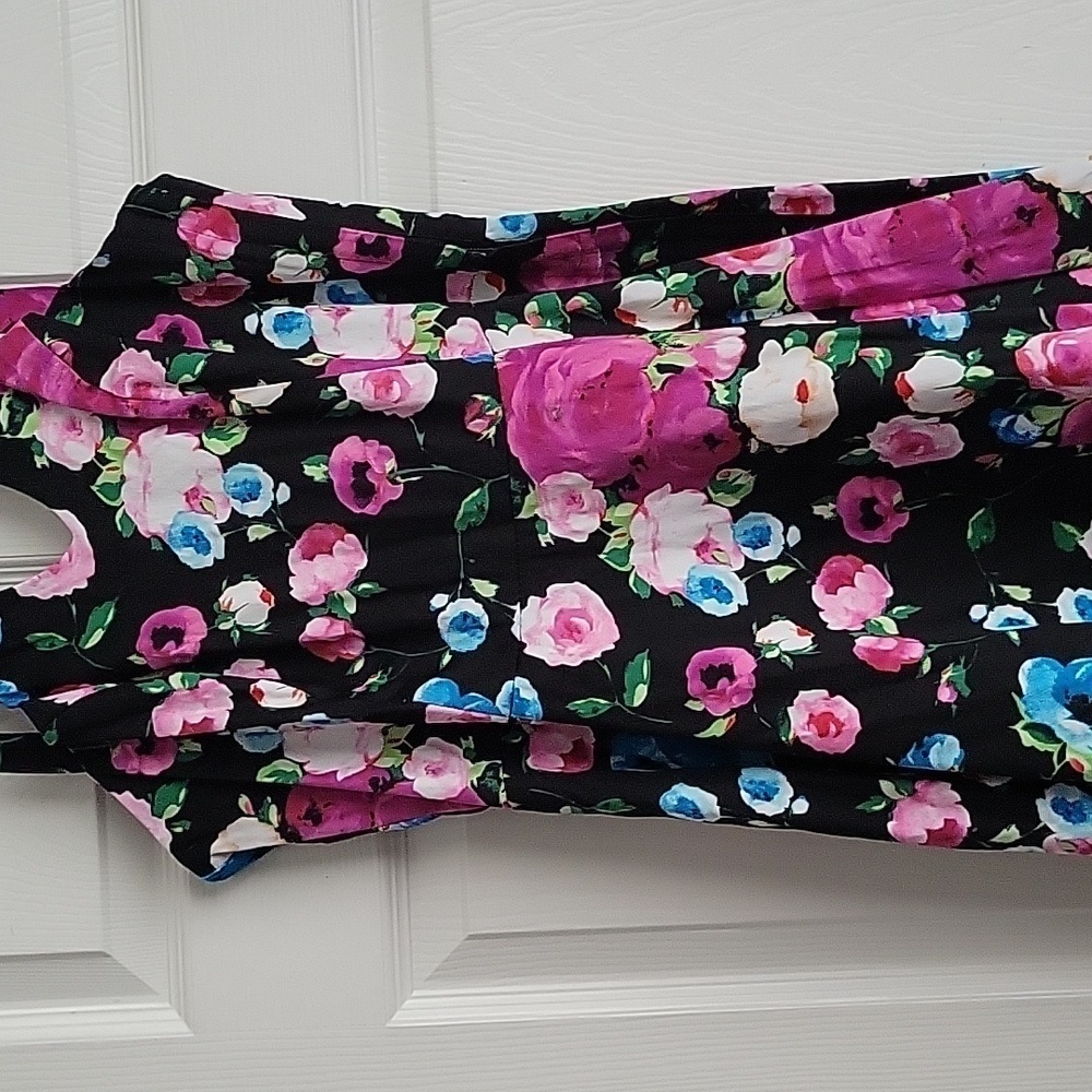NWT Hearts & Roses London Floral Sleeveless Dress - Picture 4 of 14
